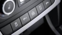 Skoda Yeti Facelifting (2014) - przyciski na konsoli środkowej