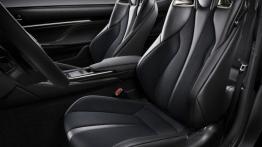 Lexus RC F (2015) - fotel kierowcy, widok z przodu
