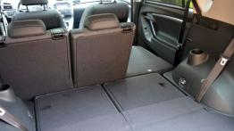 Toyota Verso Minivan Facelifting  KM - galeria redakcyjna - tylna kanapa złożona, widok z bagażnika