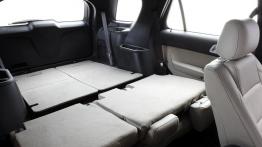 Ford Explorer 2011 - tylna kanapa złożona, widok z boku
