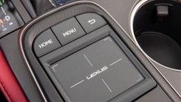 Lexus RC F (2015) - panel sterowania na tunelu środkowym
