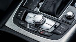 Audi A6 C7 Allroad quattro Facelifting - galeria redakcyjna - panel sterowania na tunelu środkowym