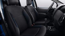 Dacia Duster Anniversary Limited Edition (2015) - widok ogólny wnętrza z przodu