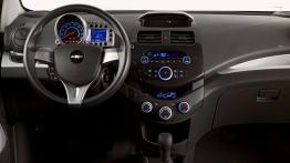 Chevrolet Spark II - pełny panel przedni