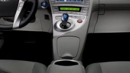 Toyota Prius Facelifting - konsola środkowa