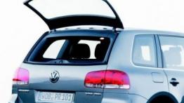 Volkswagen Touareg - szyba tylna