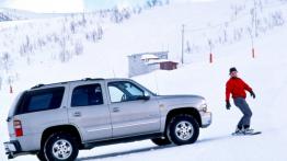 Chevrolet Tahoe - prawy bok