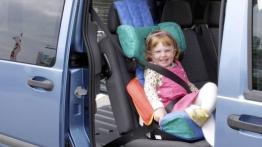 Ford Tourneo Connect LWB - fotelik dziecięcy z tyłu