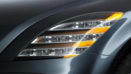 Opel Insignia Concept - lewy przedni reflektor - włączony