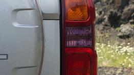 Nissan Patrol 2005 - prawy tylny reflektor - wyłączony