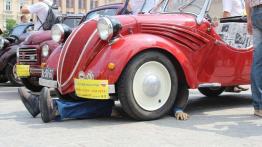 &quot;Myszy&quot; na krakowskim Rynku, czyli Topolino Autoclub Italia w Polsce - Fiat 500