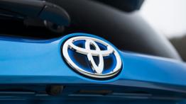 Toyota RAV4 IV Facelifting Hybrid (2016) - emblemat