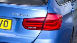 BMW 330d xDrive M Sport Touring (2016) - prawy tylny reflektor - wyłączony