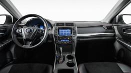 Toyota Camry Facelifting XSE (2015) - pełny panel przedni
