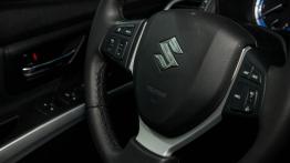 Suzuki SX4 S-cross 1.6 VVT - galeria redakcyjna (2) - kierownica