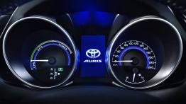 Toyota Auris II Touring Sports Facelifting Hybrid (2015) - zestaw wskaźników