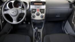 Daihatsu Terios - pełny panel przedni