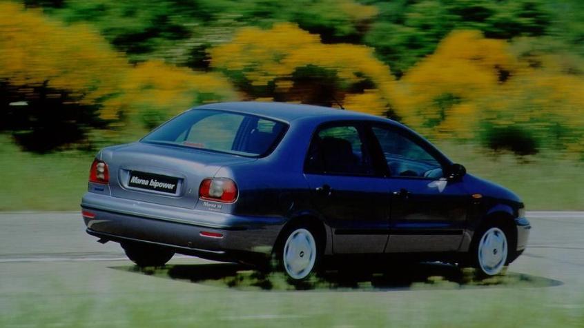 Fiat Marea Sedan 1.6 16V Bipower 103KM 76kW 1999-2002