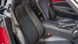 Mazda MX-5 IV (2015) - fotel kierowcy, widok z przodu