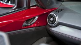 Mazda MX-5 IV (2015) - drzwi pasażera od wewnątrz