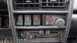 Audi Quattro 2.1 20V Turbo 306KM - galeria redakcyjna - konsola środkowa