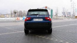 BMW X3 3.0i - galeria redakcyjna - widok z tyłu