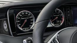 Mercedes S63 AMG Coupe (2014) - zestaw wskaźników