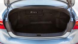 Infiniti Q50 Hybrid (2014) - bagażnik