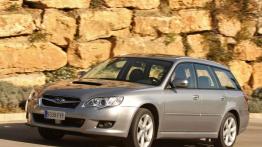 Subaru Legacy Kombi 2008 - widok z przodu