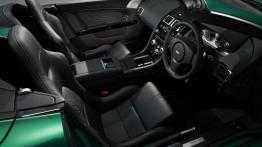 Aston Martin V8 Vantage S Volante - widok ogólny wnętrza z przodu