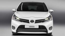 Toyota Verso Facelifting - przód - reflektory włączone
