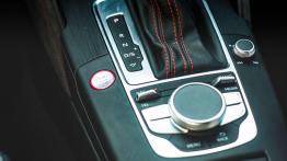 Audi RS3 - galeria redakcyjna - pokrętło do sterowania trybami jazdy