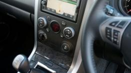 Suzuki Grand Vitara II 5d Facelifting (2012) - konsola środkowa