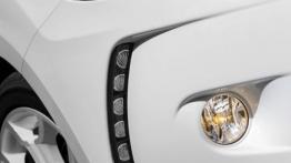 Citroen DS3 Hatchback 3D - prawy przedni reflektor - włączony