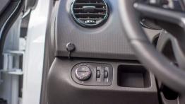Opel Meriva II Facelifting - galeria redakcyjna (2) - panel sterowania pod kierownicą