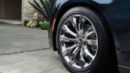 Chrysler 300C Platinum 2015 - koło