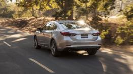 Mazda 6 III sedan Facelifting (2016) - widok z tyłu