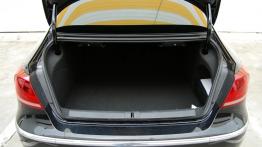 Volkswagen CC Coupe 3.6 V6 300KM - galeria redakcyjna - bagażnik