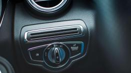 Mercedes-Benz Klasa C 300h - galeria redakcyjna - panel sterowania pod kierownic?