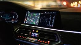 BMW X5 30d 265 KM - galeria redakcyjna - ekran systemu multimedialnego