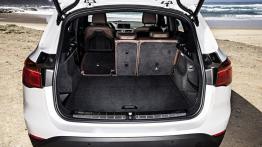BMW X1 II xDrive20d (2016) - bagażnik, tylna kanapa złożona