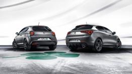 Alfa Romeo MiTo Quadrifoglio Verde 2014 - tył - reflektory włączone
