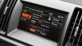 Land Rover Freelander II Facelifting - radio/cd/panel lcd