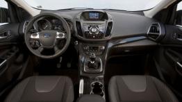 Ford Kuga II - pełny panel przedni