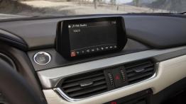 Mazda 6 III sedan Facelifting (2016) - radio/cd/panel lcd
