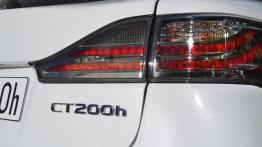 Lexus CT 200h Facelifting (2014) - emblemat