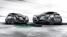 Alfa Romeo MiTo Quadrifoglio Verde 2014 - przód - reflektory włączone
