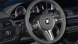 BMW M5 F10 Facelifting (2014) - kierownica