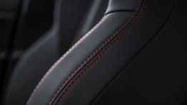 Peugeot 308 II Hatchback GTi (2016) - fotel pasażera, widok z przodu