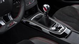 Peugeot 308 II Hatchback GTi (2016) - dźwignia zmiany biegów